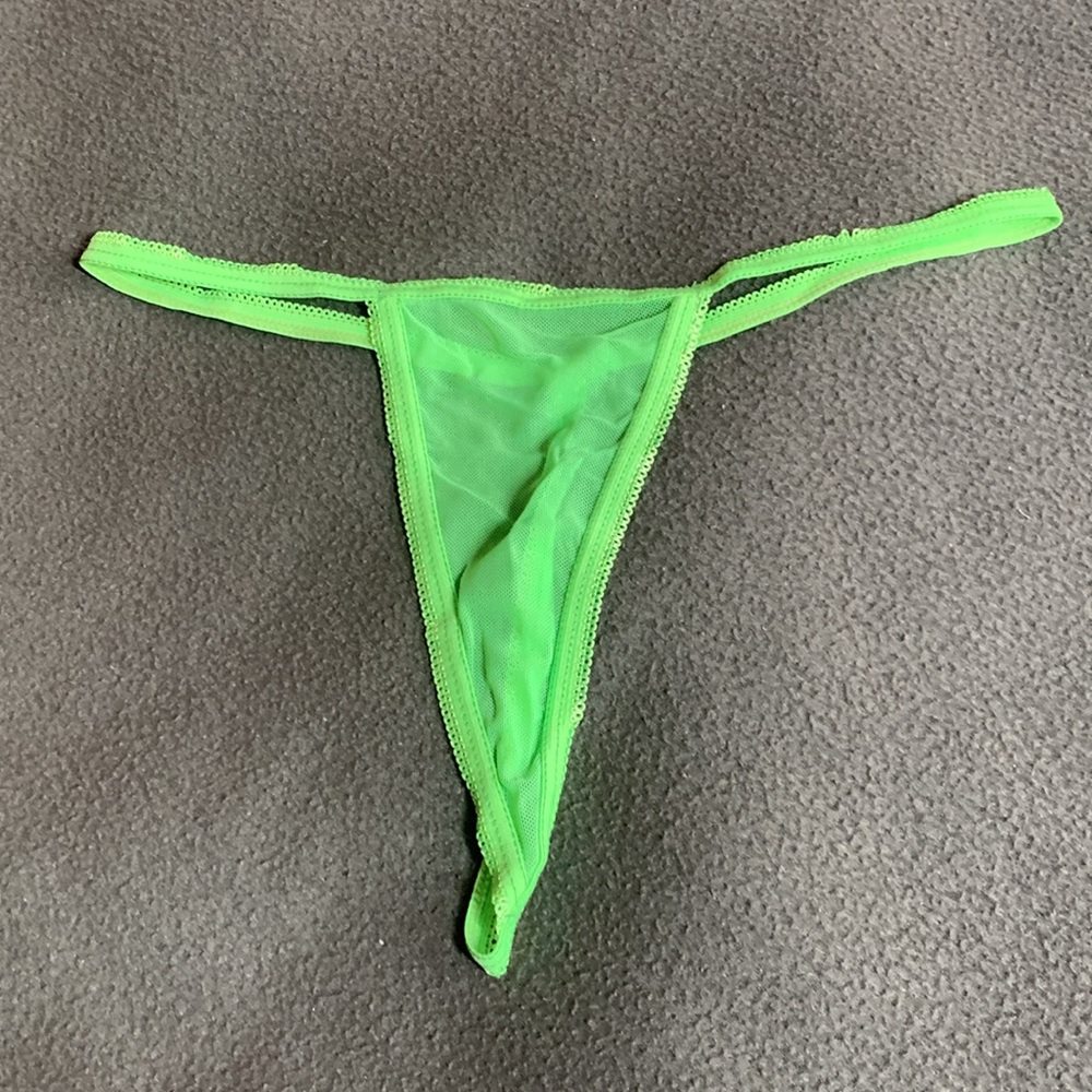Cute green halter nighty and panty set. Never worn. No brand, no size. See pics - Picture 6 of 9